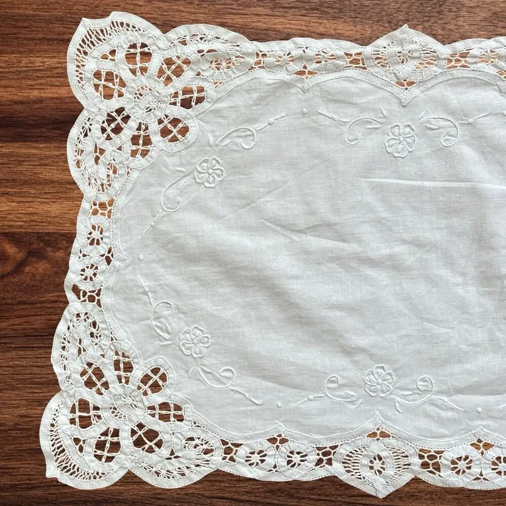 Battenburg Lace Placemats Set 4 White Rectangular Embroidered 18x13 Cottagecore